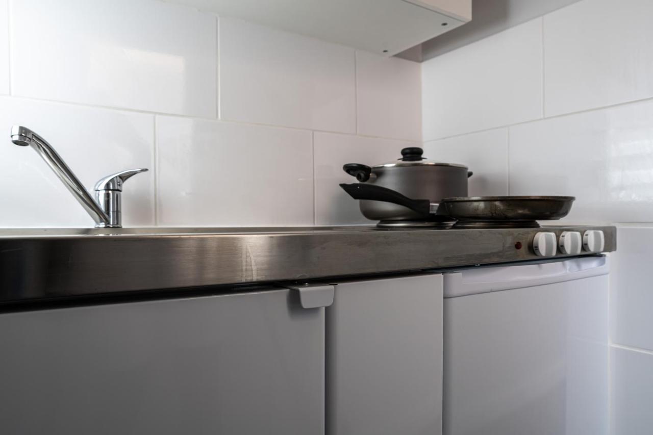Luxury One Bedroom Guesthouse M6, Junction 10 Walsall Willenhall المظهر الخارجي الصورة