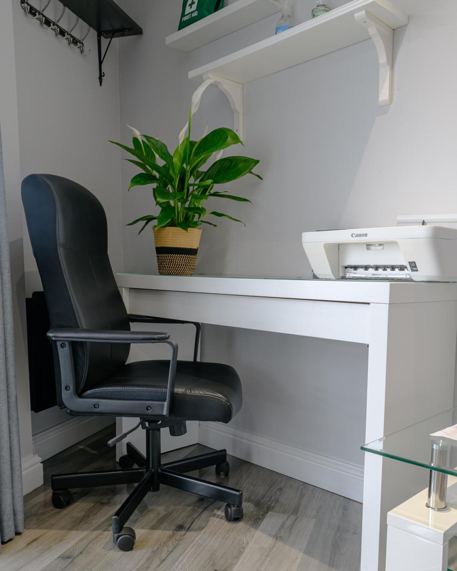 Luxury One Bedroom Guesthouse M6, Junction 10 Walsall Willenhall المظهر الخارجي الصورة